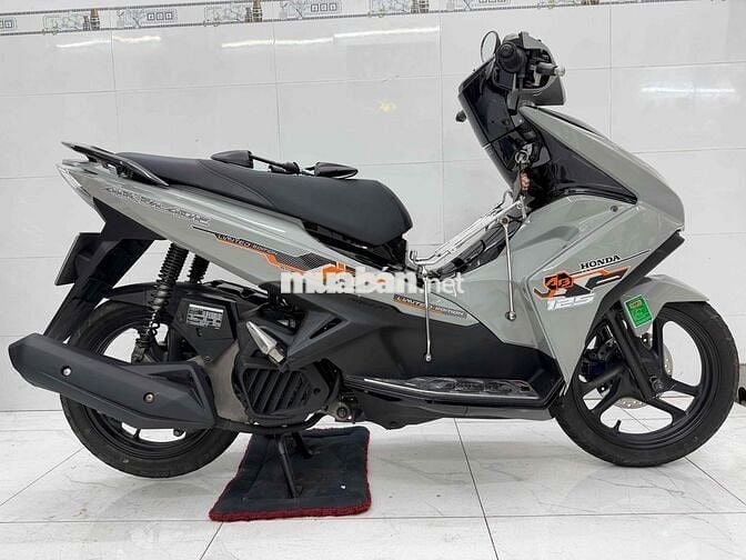 AB 2015/biển số thành phố xe  zin 100%