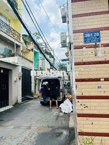 tối chính chủ cần bán nhà nhỏ đường Tân Kỳ Tân Quý,quận Tân Phú