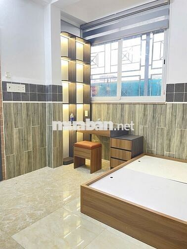Phòng mới 100% Full NT 35m2 Cửa sổ thoáng Nguyễn Công Hoan gần Q1, Q3