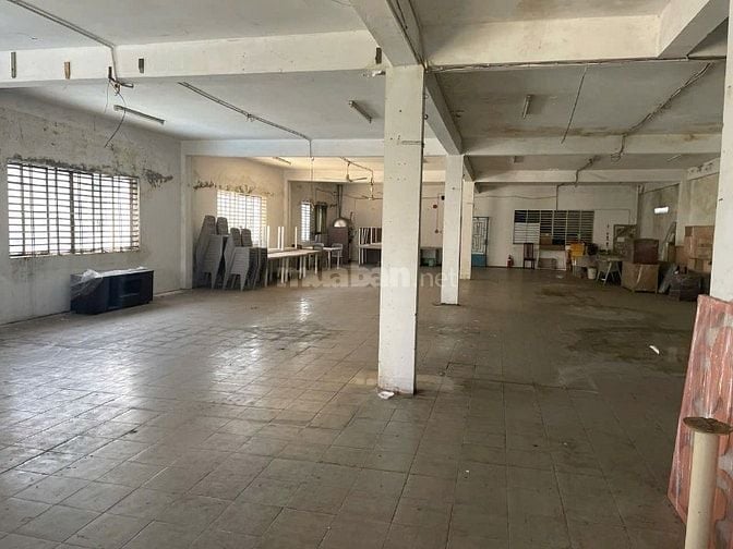 Xưởng Cho Thuê gần cầu Tham Lương. 2500 m2 giá 150 tr/ tháng 