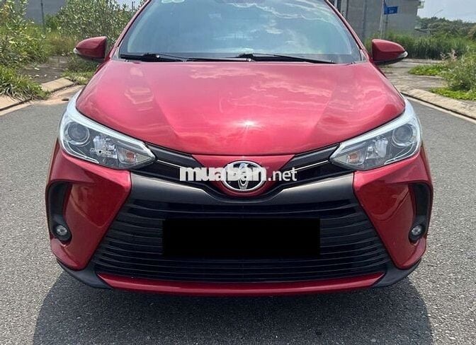 Toyota Vios E CVT 2022 màu đỏ