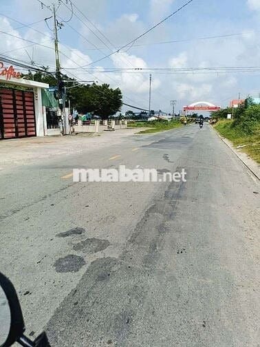 🍀Đất lúa Đc lên fui thổ cư.Dt 1000m giá 2ty7 mặt tiền 818 thủthừa L.A