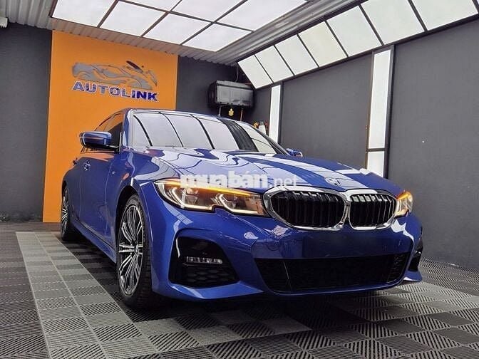 BMW 3 Series model 2022 330i M Sport - 42000 km