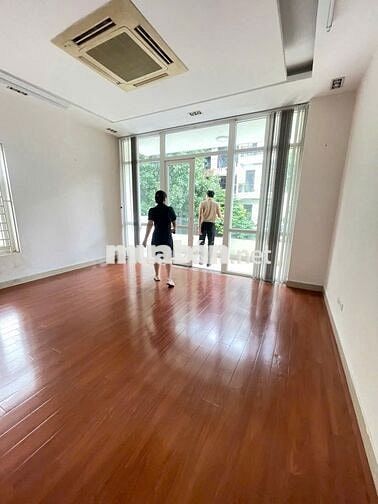 Cho thuê nhà ngõ 46 Phạm Ngọc Thạch 4,5T, Dt60m2,ôto đỗ cửa,16tr/th