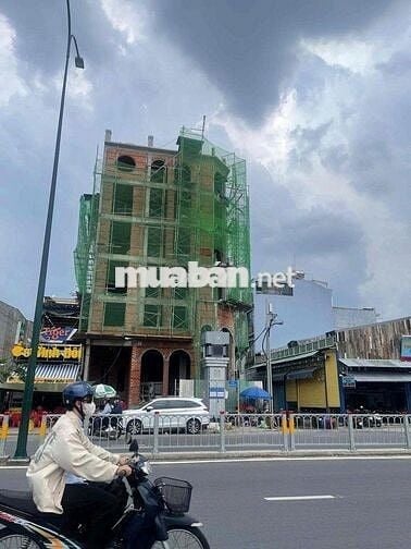 CHO THUÊ TÒA BUILDINH MỚI XÂY, MẶT TIỀN DƯƠNG QUẢNG HÀM (HẦM 6 LẦU)