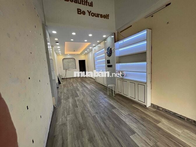 CHO THUÊ NHÀ MẶT TIỀN - 1 TRỆT 4 LẦU ST - NHÀ CÒN MỚI - GẦN HÀNG XANH