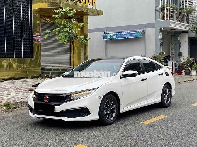 Honda Civic 2021 G 1.8 AT - 64000 km
