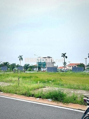 Cần tiền trả nợ nên bán gấp đất KDC chợ ĐỨC HOÀ - 1t350 quay đầu