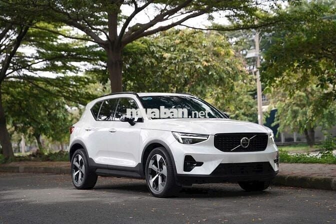 🔺VVOLVO XC40 ULTIMATE B5 AWD MODEL 2024 BH HÃNG