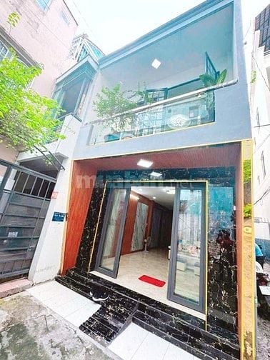 CẦN BÁN GẤP NHÀ 2MT GIÁ 1 TỶ 680 - SỔ HỒNG RIÊNG 