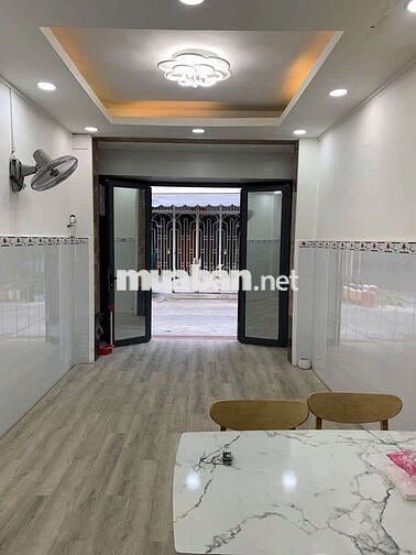 Cần cho thuê nhà nguyên căn 3m x 12m, Lạc Long Quân 1 trệt 1 lầu 2 pn.
