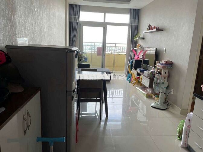 Cho thuê Toky Tower. 2pn 2wc. Nhà có ban công