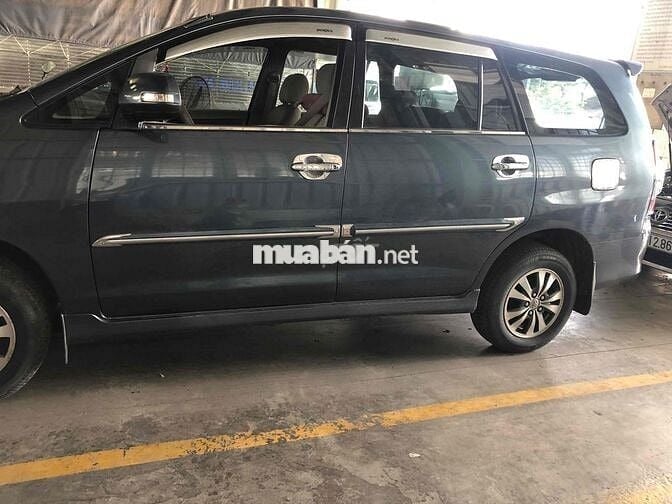 Toyota Innova 2016 2.0E - 119000 km