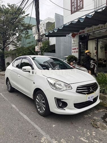 Mitsubishi Attrage 2015 1.2 CVT - 10000 km