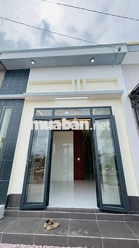 NHÀ CẤP 4 LIỀN KỀ KDC ĐÔNG PHÚ TP CẦN THƠ MỚI HOÀN THIỆN CÓ HỖ TRỢ VAY