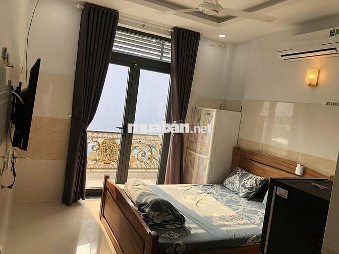 🔥Phòng full nội thất Q4 – ban công, gần ĐH Luật, chỉ 5tr/tháng!✨