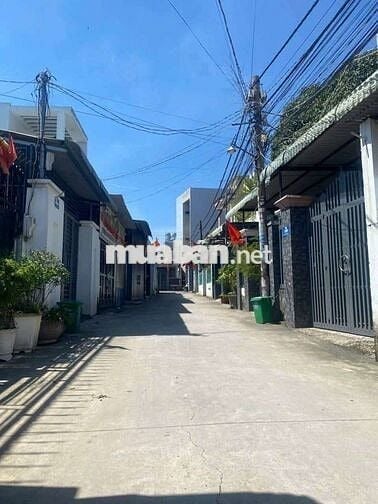 Em bán nhà lầu sổ thổ cư 100% ngang 5m7 P. Tân Hiệp