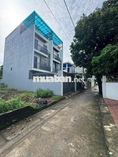 nhà ô tô để trong nhà, cách kđt Đô Nghĩa 3.5 km