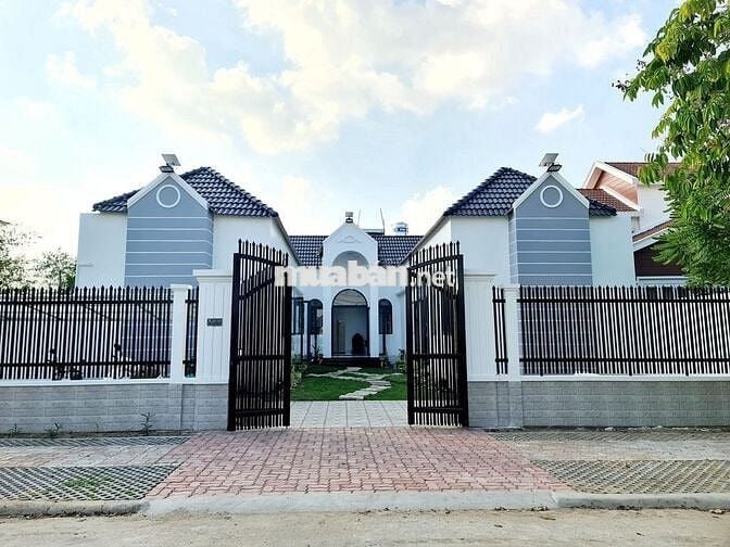 CHO THUÊ NHÀ Ở CAO CẤP FULL NỘI THẤT DỌN VÀO Ở LIỀN, NAM LONG, CẦN THƠ