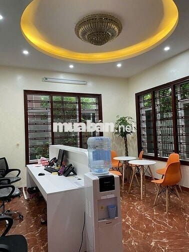 CC cho thuê BT sân vườn DT 180m2 , 3,5T , MT8m, Trần Đại Nghĩa, 40tr.