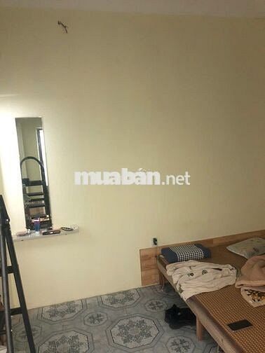 nhượng phòng trọ tại đền lừ 1, giá 3.5t. vskk,1ngủ1khách. ko chung chủ