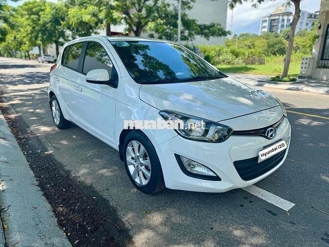 ⭐️ Hyundai i20 1.4AT sx 2013 odo 65.000km