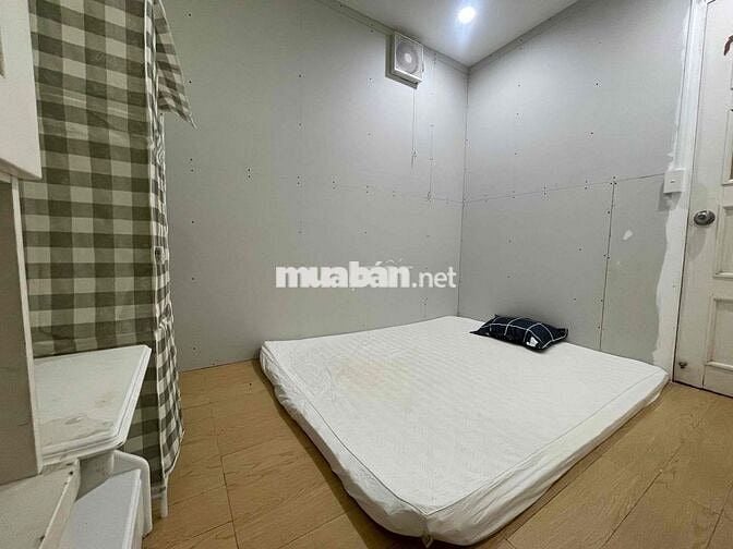 Chỉ 1,8 thuận tiện giao thông, vào là ơ ngay