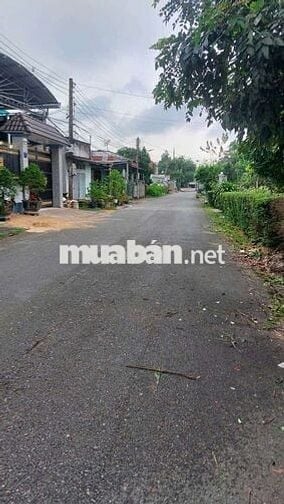 Chủ bán đất sát quốc lộ 13 , gần chợ , trường học, gần khu DL Đại Nam