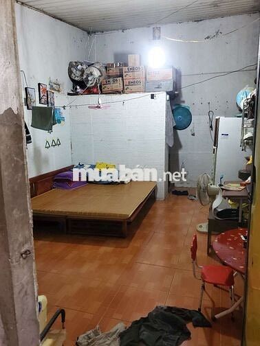 Nhượng lại phòng trọ và nhiều đồ gia đình