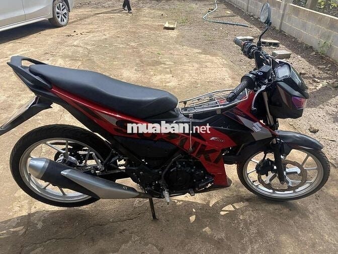 Xe máy Suzuki Satria F150 màu đỏ đen 2019