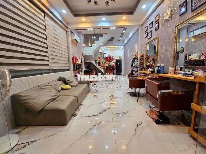 Nhà mặt tiền đường số, trung tâm quận 7, ô tô quay đầu, chỉ 8 tỷ