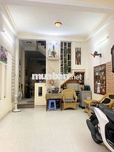 CHO THUÊ TẦNG TRỆT MẶT TIỀN Q. HẢI CHÂU, TRUNG TÂM, GIÁ CHỈ 4TR/THÁNG