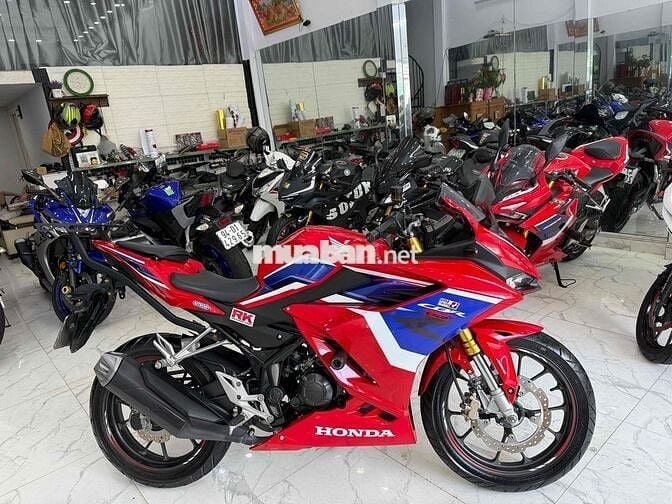Cần Bán CBR 150R dk 2023 Cực Đẹp