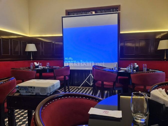 Tuyển nhân viên giao nhận và lắp đặt thiết bị sự kiện