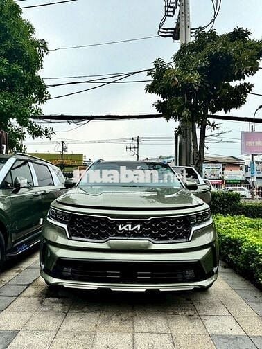 KIA SORENTO 2.2D PREMIUM - XANH JUG GIÁ 1049 TRIỆU