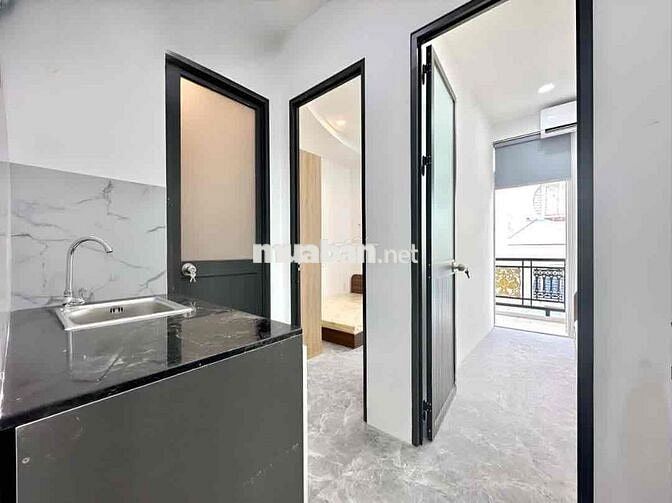 CC cho thuê gấp 2PN riêng tách bếp full nội thất có ban công cửa sổ