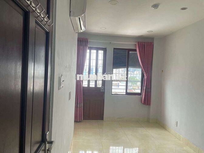 Phòng máy lạnh inverter 15m2 Hoàng Sa q3