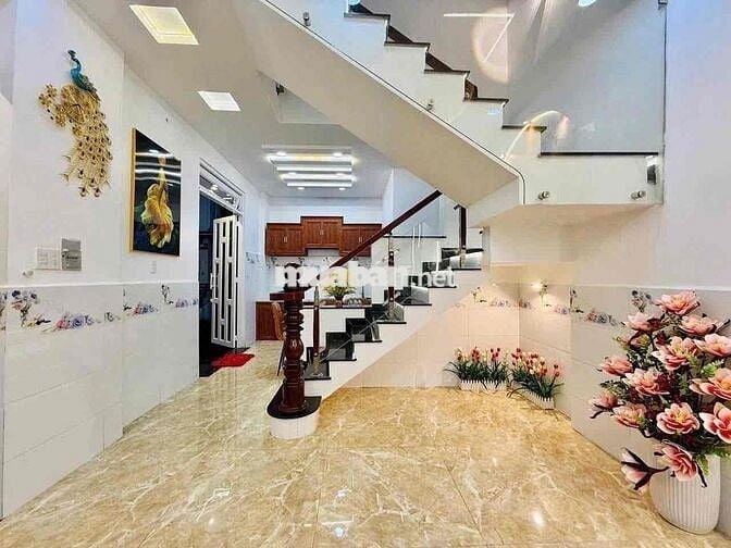 CHO THUÊ SIÊU PHẨM 2PN FULL NT CAO CẤP QUANG TRUNG P8 GV