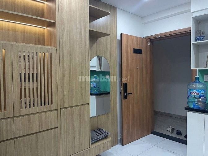 Chủ đi nước ngoài cần bán căn hộ 2PN 2WC SỔ HỒNG RIÊNG 2TỶ2 