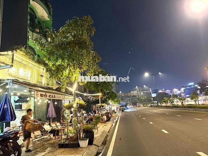 Phòng đẹp Bán Online hoặc Văn Phòng….