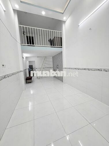 Nhà Nguyên Căn Quận 12 đường Đông Bắc hẻm xe hơi