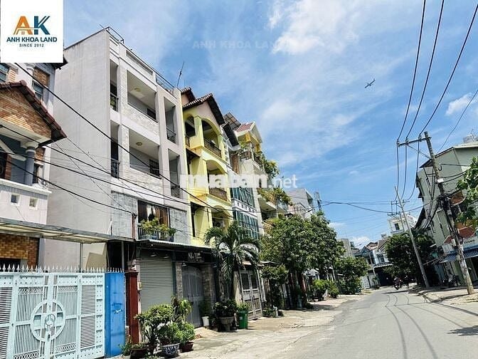 Hiếm - Nhà mới hẻm ô tô Hoàng Diệu, 127m2 ngang 6,4m nở hậu, sổ sẵn