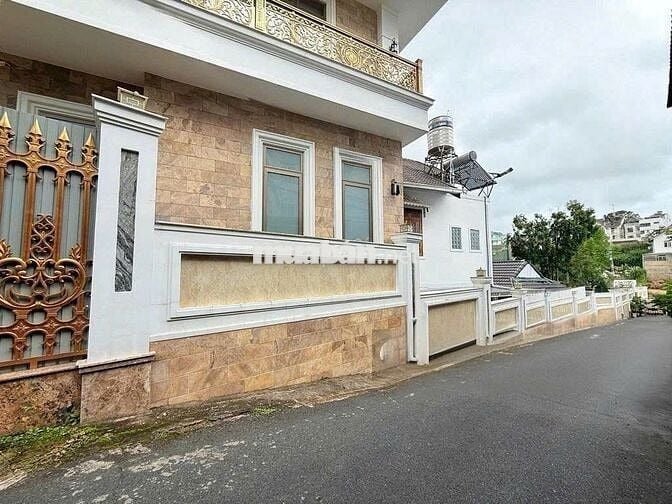 421m2 Đất Ngay Hồ Xuân Hương Đường Yersin Đà Lạt 19,5 Tỷ