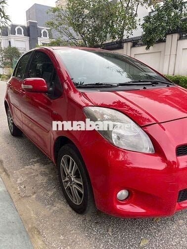 Toyota Yaris 2013 RS 1.5 AT - 129999 km