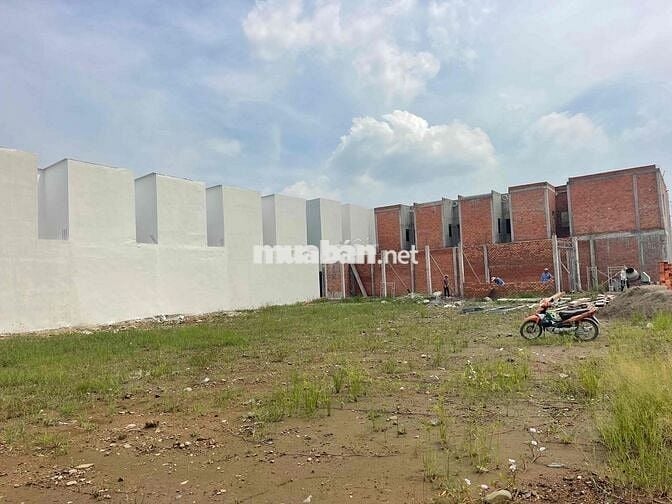 bán gấp lô đất giá rẻ ở KCN Cầu Tràm