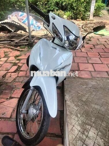 Xe máy Honda đã sử dụng màu trắng