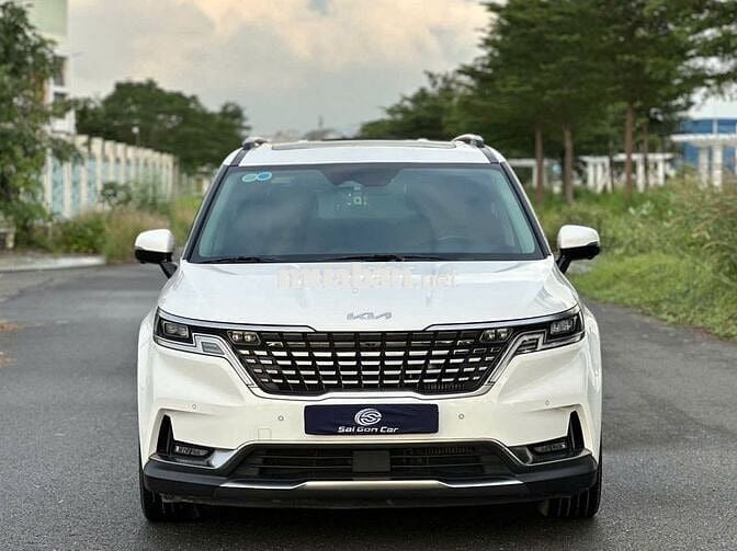 Kia Carnival 2022 Signature 2.2D - 38000 km