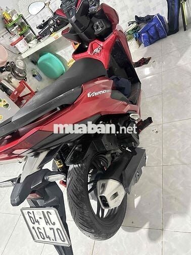 xe có vô đc ích món đồ chơi xe có chầy và bể nhẹ