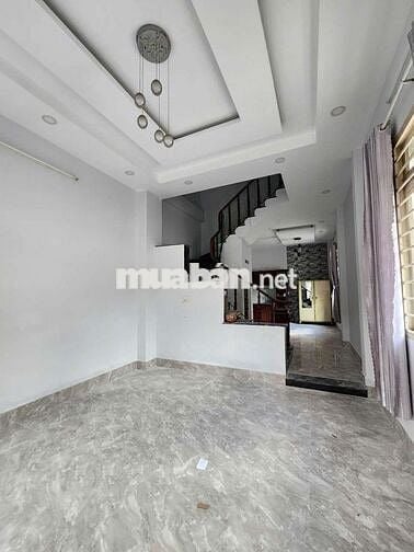 CHO THUÊ CĂN GÓC 2 MẶT HẺM XE HƠI ĐƯỜNG HIỆP BÌNH