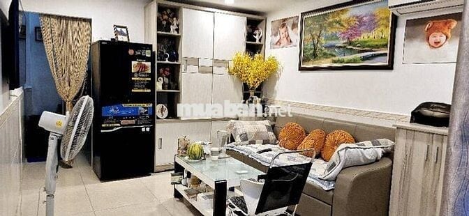 Bán nhà đường Hoàng Sa, 22m2, sổ vuông 3 tỷ